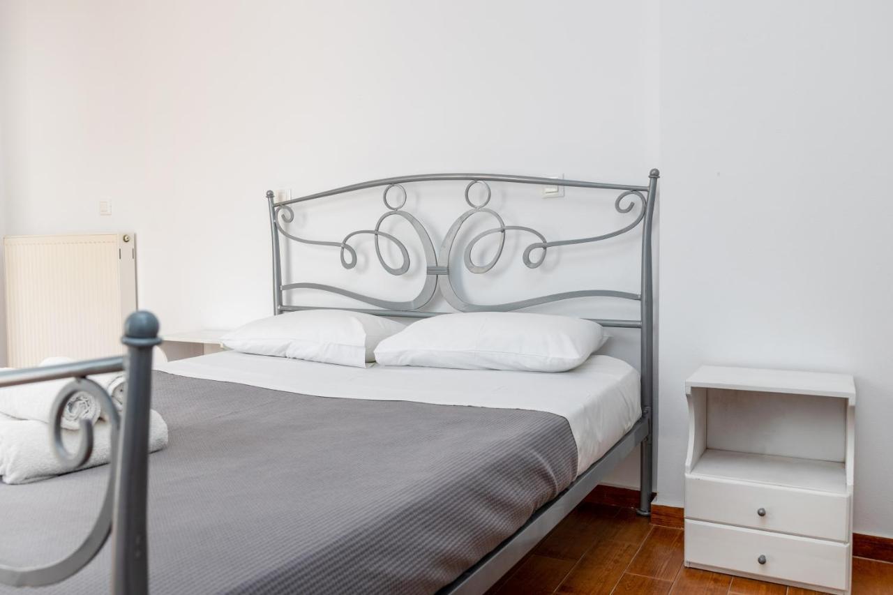 Depis Economy Apartments Naxos City Екстериор снимка