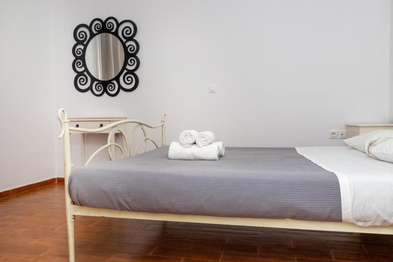 Depis Economy Apartments Naxos City Екстериор снимка