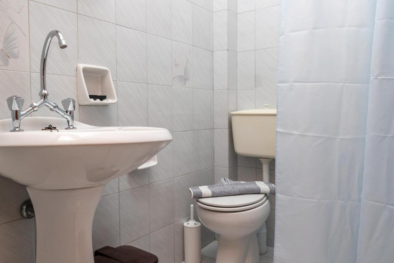 Depis Economy Apartments Naxos City Екстериор снимка