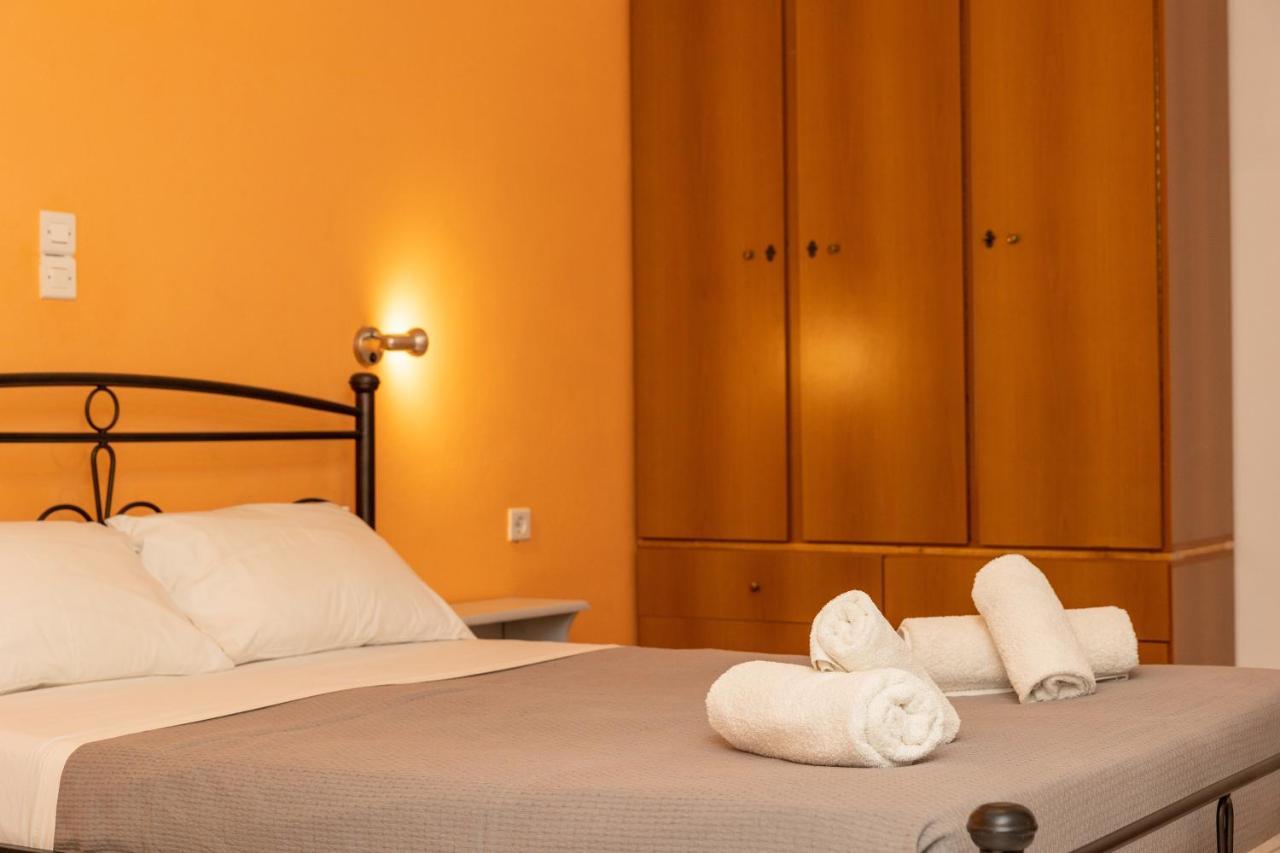 Depis Economy Apartments Naxos City Екстериор снимка