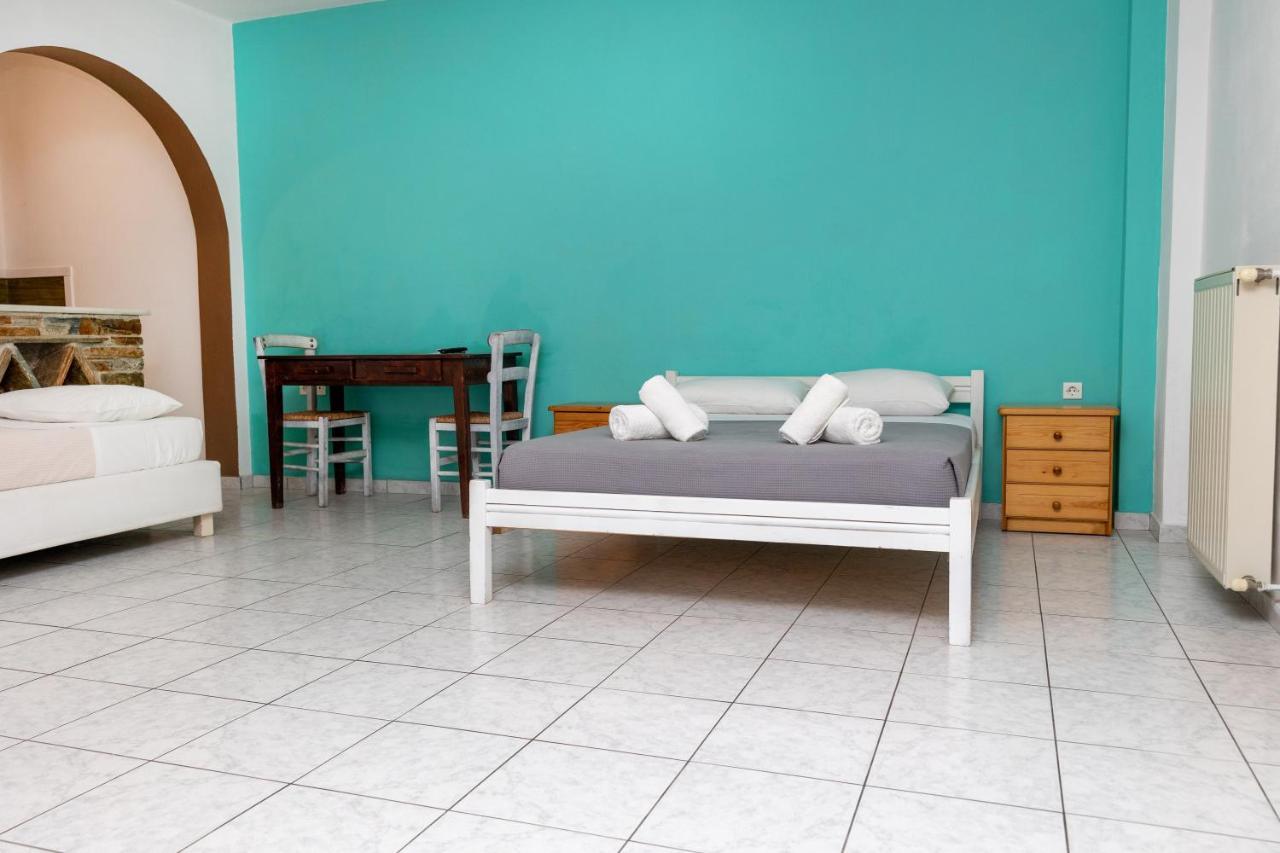 Depis Economy Apartments Naxos City Екстериор снимка